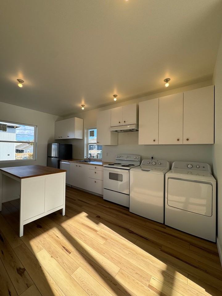 404 E Windsor Ct #2 - Photo 5 of 16