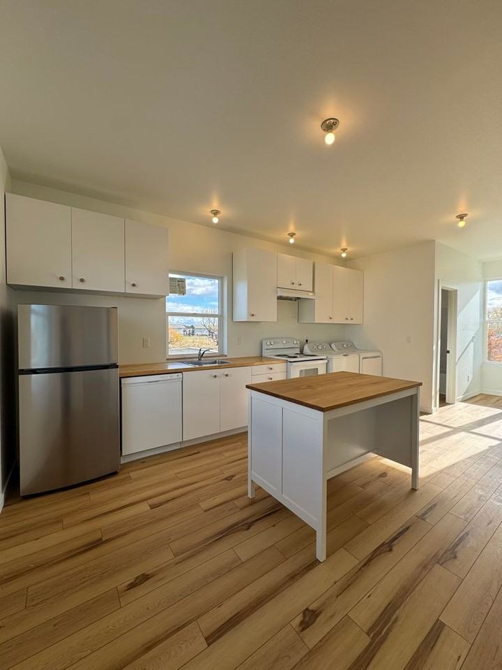 404 E Windsor Ct #2 - Photo 7 of 16