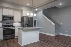 featured image of 1675 Sw Cherry Park Rd