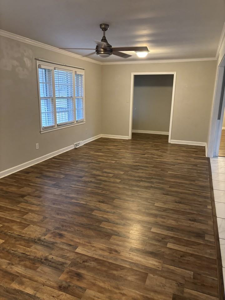 1139 Pine Top Rd #1 - Photo 2 of 9