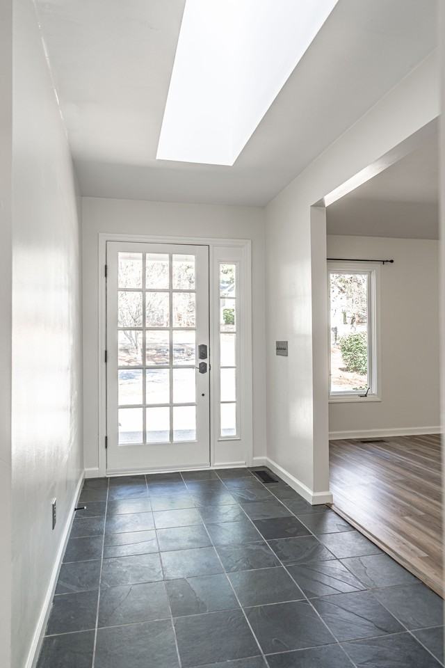 980 Monticello Dr #1 - Photo 3 of 35