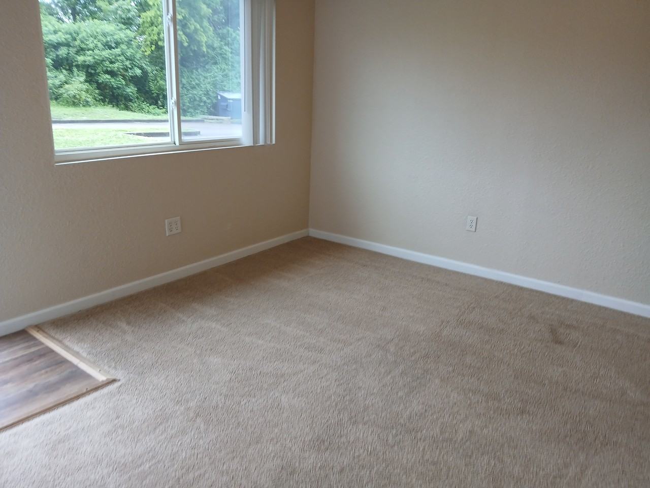 1100 Briarwood Rd Apt 1 #1 - Photo 2 of 18