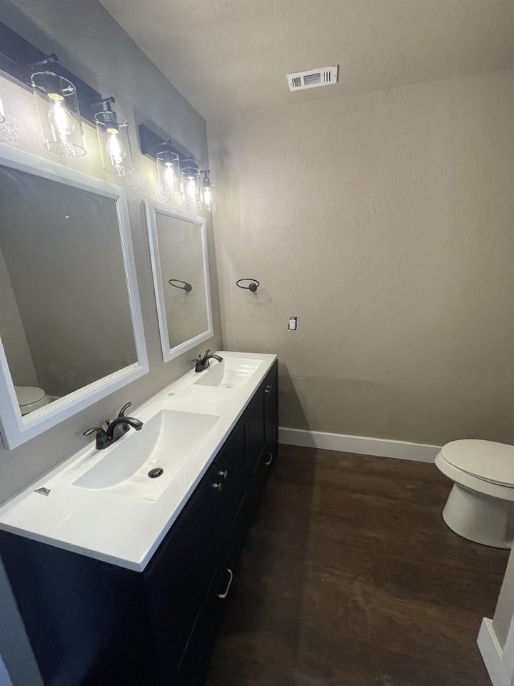 203 W Purdom Ave #1 - Photo 4 of 12