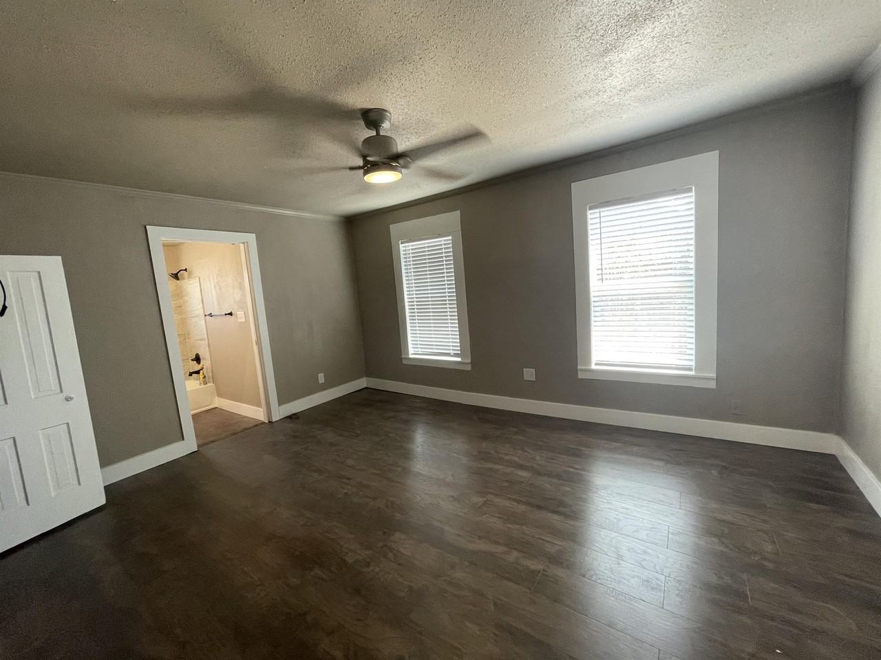 203 W Purdom Ave #1 - Photo 6 of 12