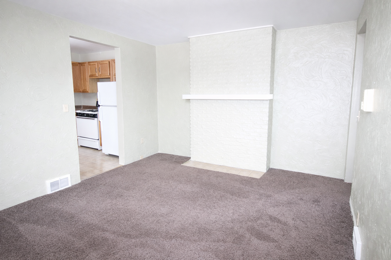 2615 2615 SHADY AVENUEAPT 2 #2615-02 - Photo 4 of 11