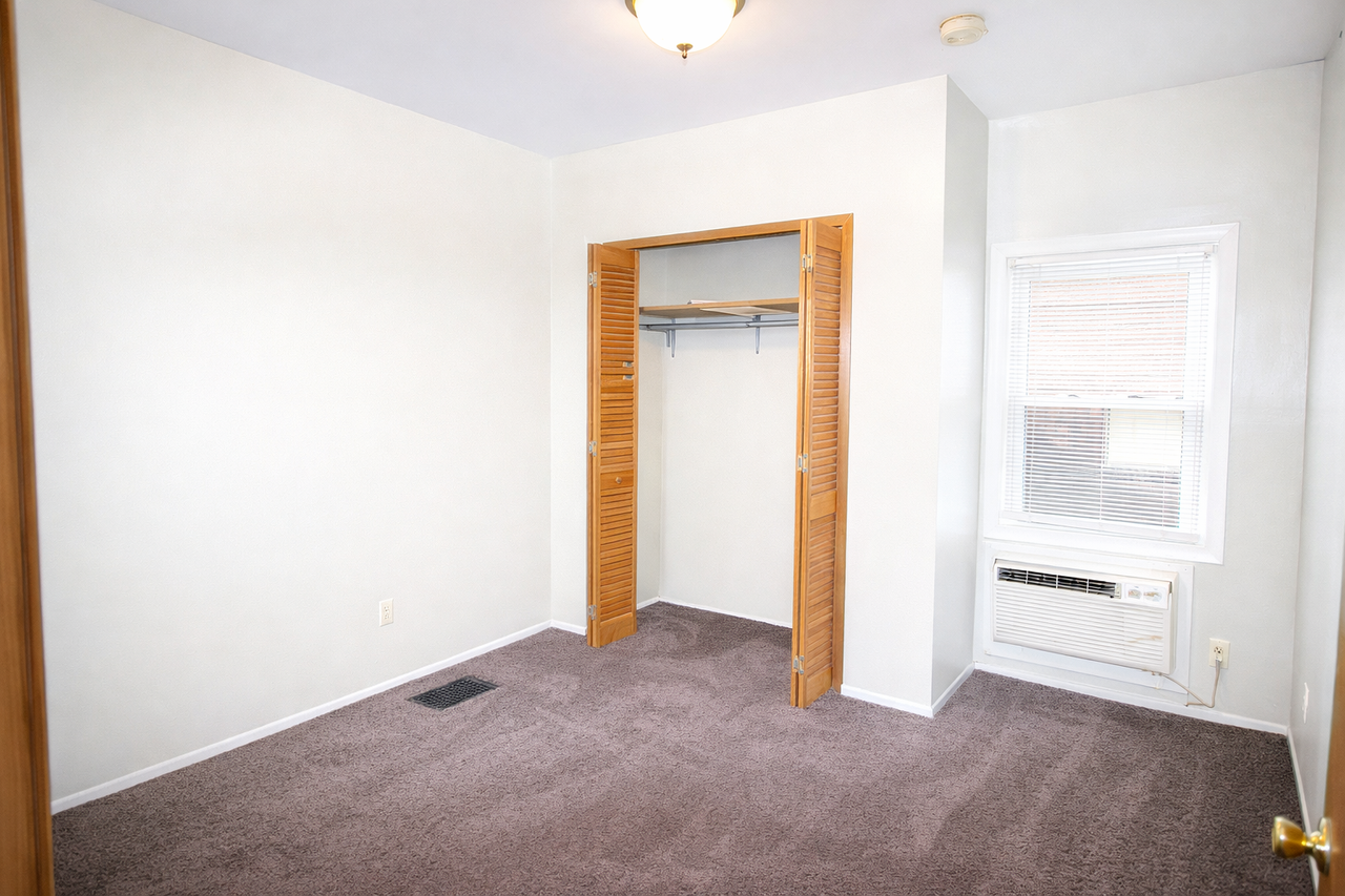 2615 2615 SHADY AVENUEAPT 2 #2615-02 - Photo 6 of 11