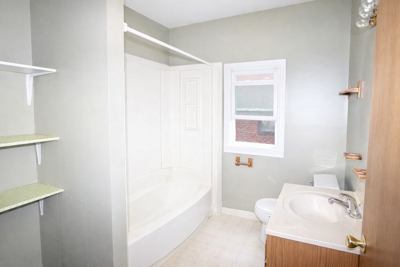 2615 2615 SHADY AVENUEAPT 2 #2615-02 - Photo 7 of 11