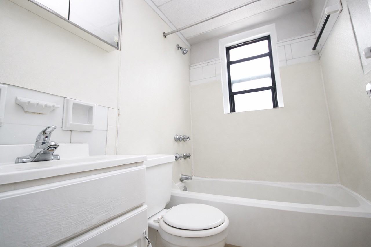 4720 CENTRE AVENUEAPT 4-C #4C - Photo 6 of 10