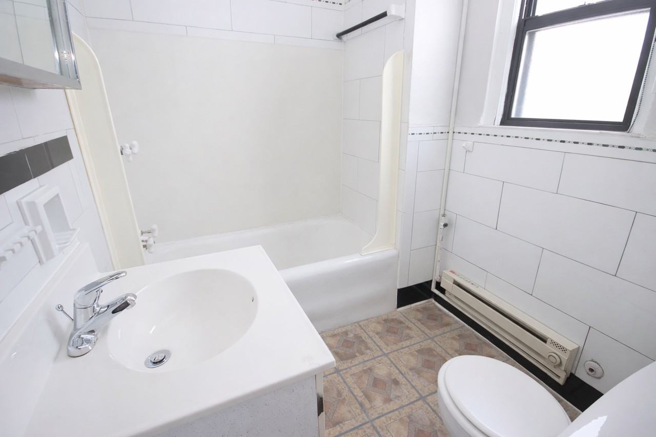 4720 CENTRE AVENUEAPT 6-J #6J - Photo 3 of 7