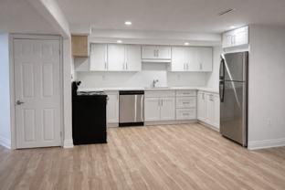 20 Blackthorne Ave Bsmt #BS - Photo 1 of 1