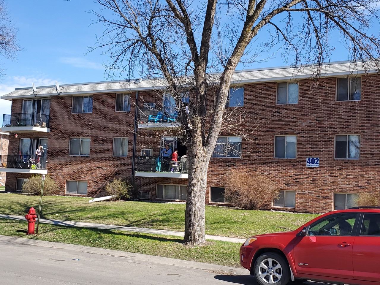 402 30th Ave N #15 - Photo 2 of 8