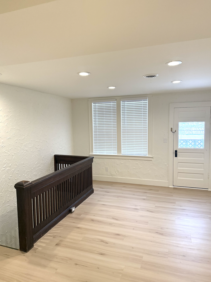 23057 E Main St #2 - Photo 6 of 9