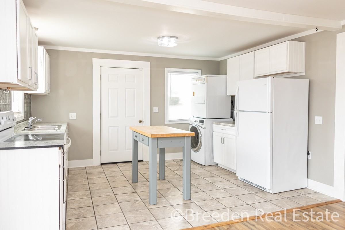 4515 Johnson Bridge Rd #1 - Photo 7 of 16