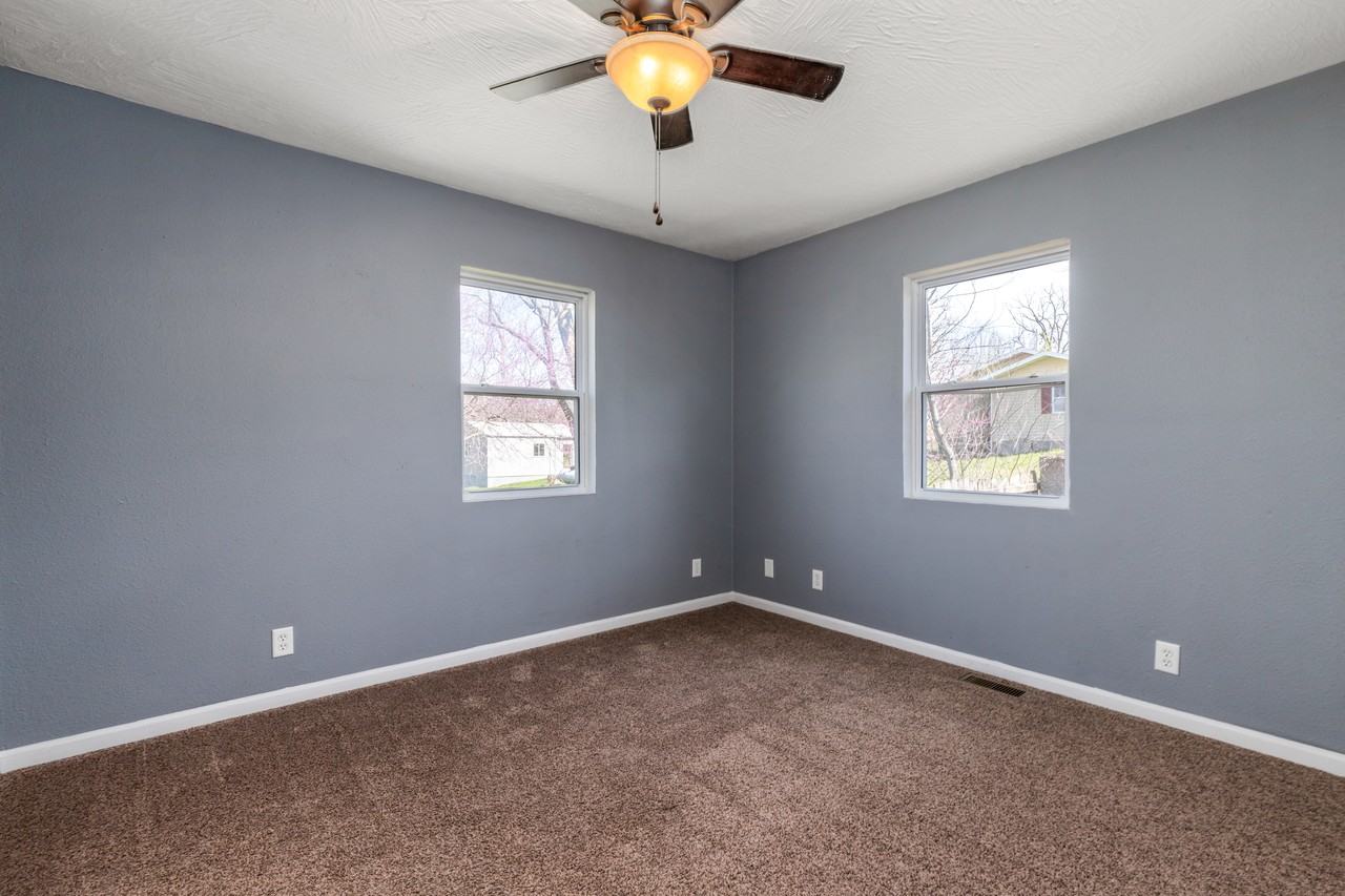 100 Brewer Rd #1 - Photo 6 of 10