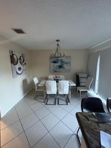 818 Sandtree Drive - Photo 4 of 6