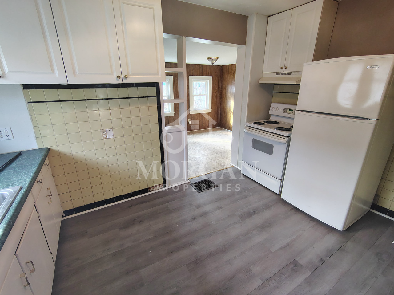 2439 Chase St - Photo 3 of 6