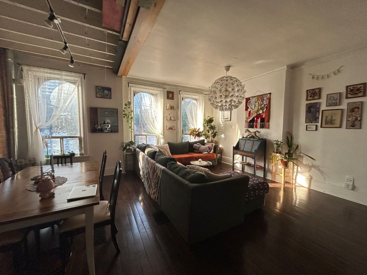 263 Wellesley Street East - Photo 4 of 16