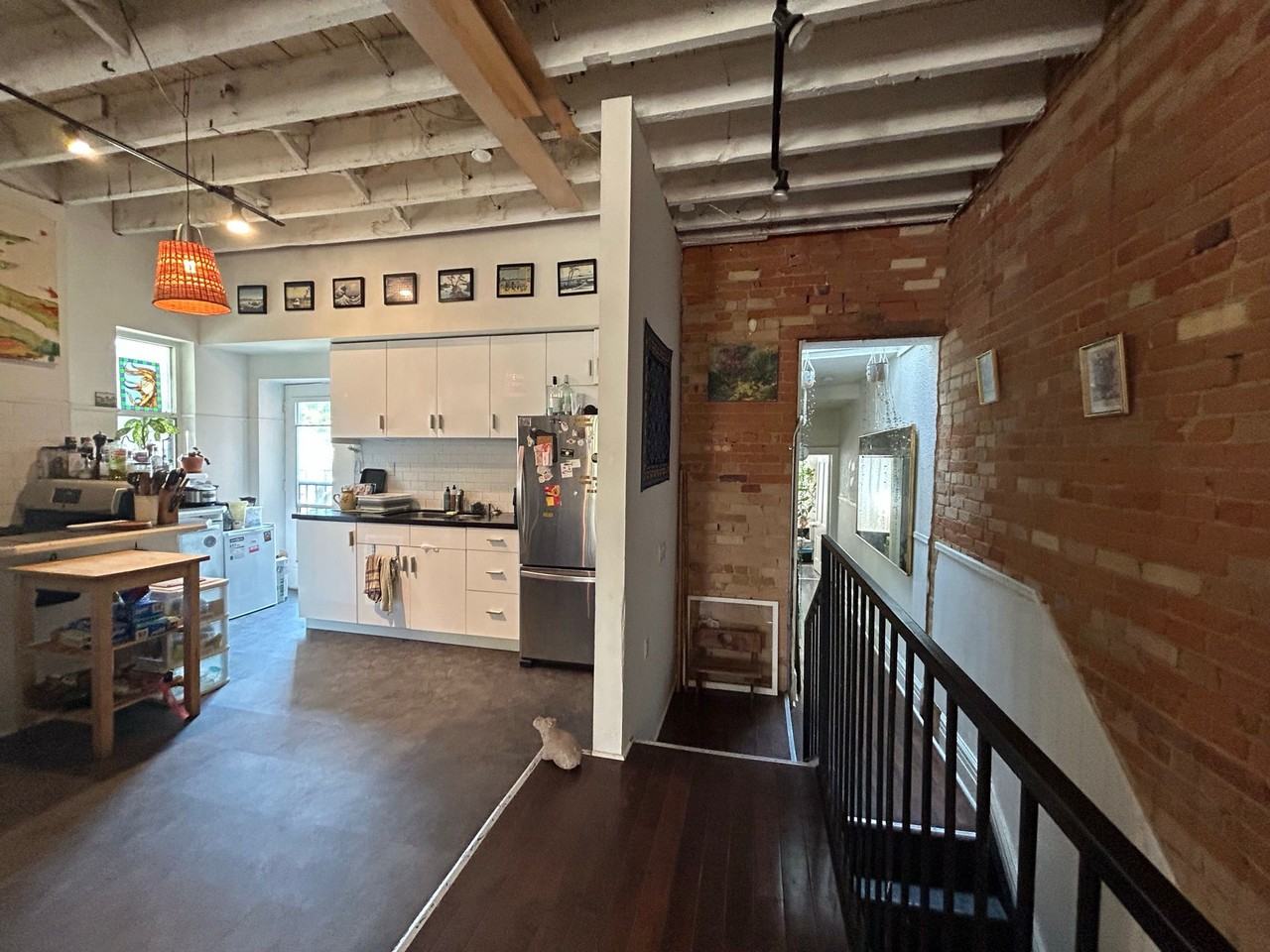 263 Wellesley Street East - Photo 6 of 16