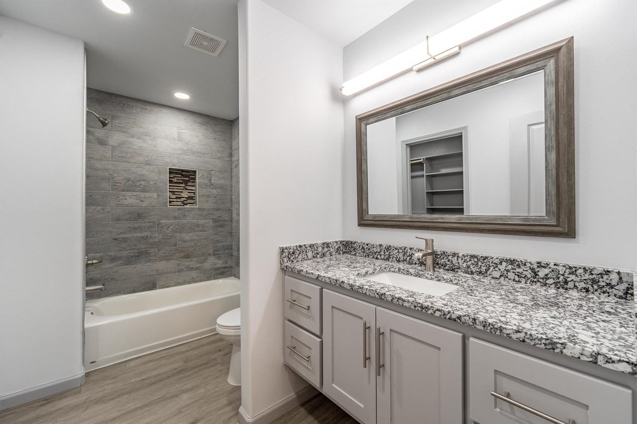 5612 Kemper St #1 - Photo 6 of 8