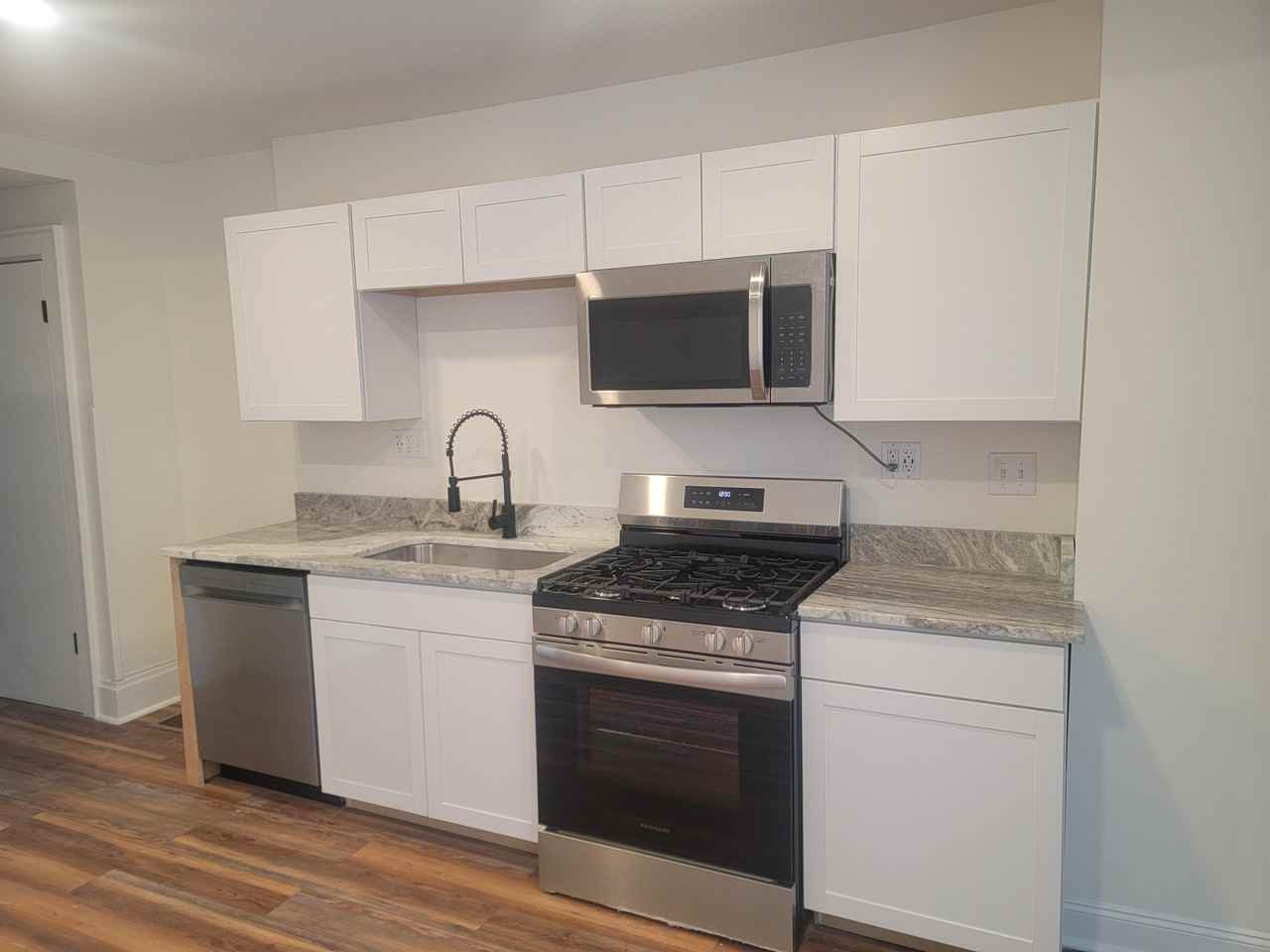 1038 S Ohio Ave #1 - Photo 5 of 8