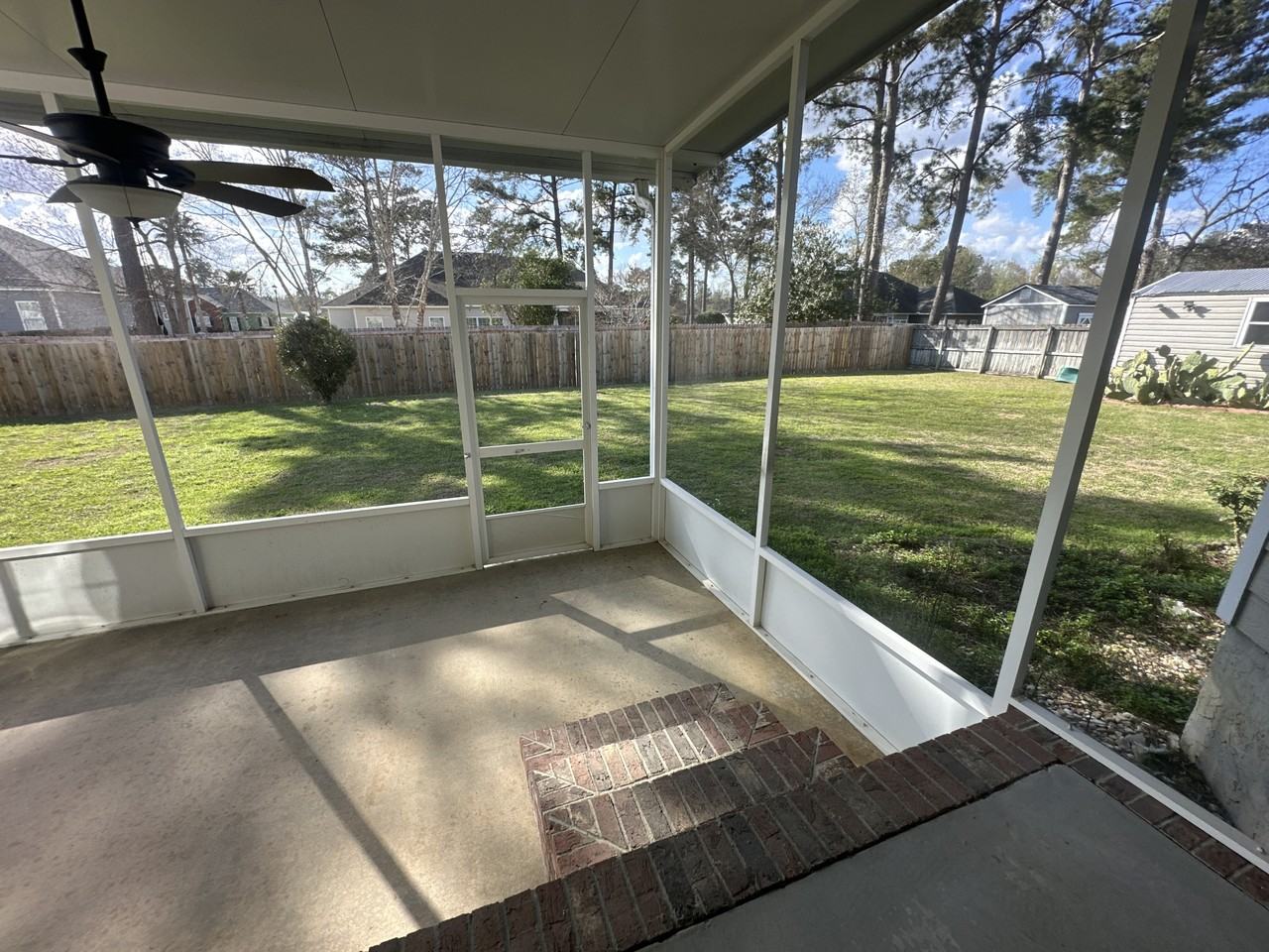 3650 Victoria Dr #1 - Photo 5 of 32