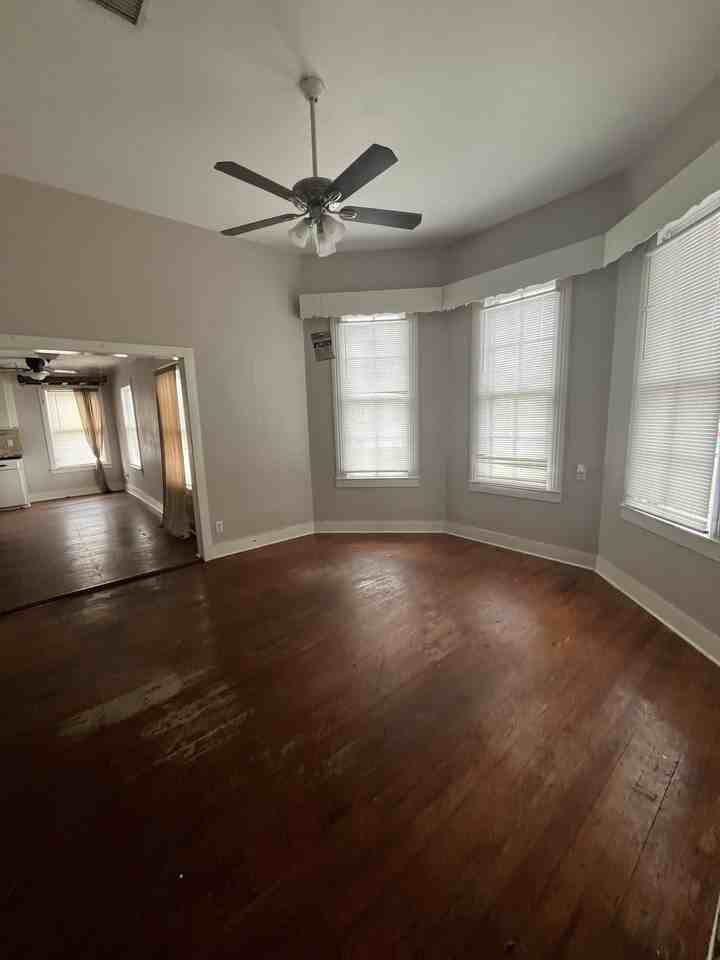 281 N Houston Ave #1 - Photo 7 of 8