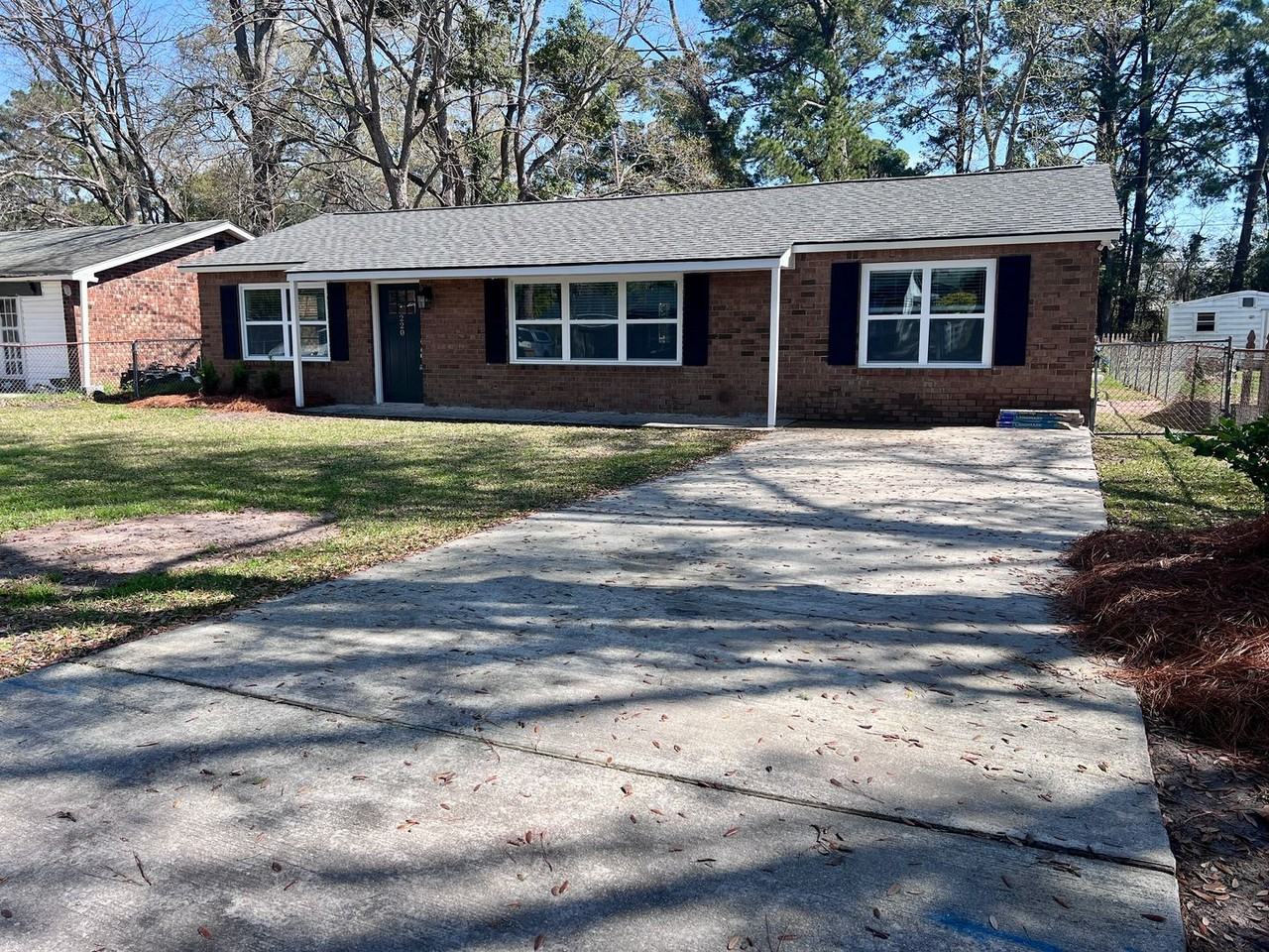 220 Phillips Ave - Photo 3 of 28