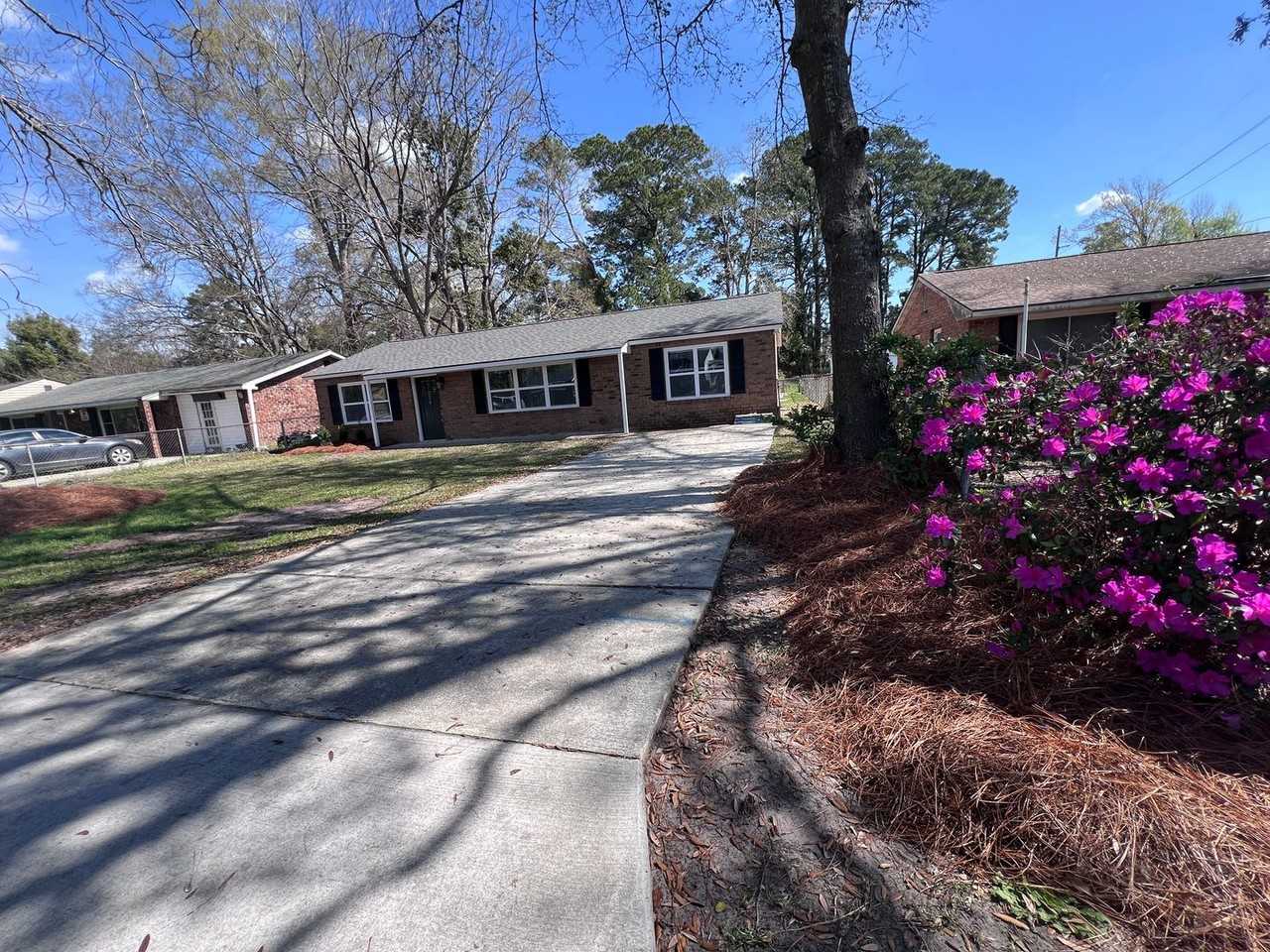 220 Phillips Ave - Photo 4 of 28