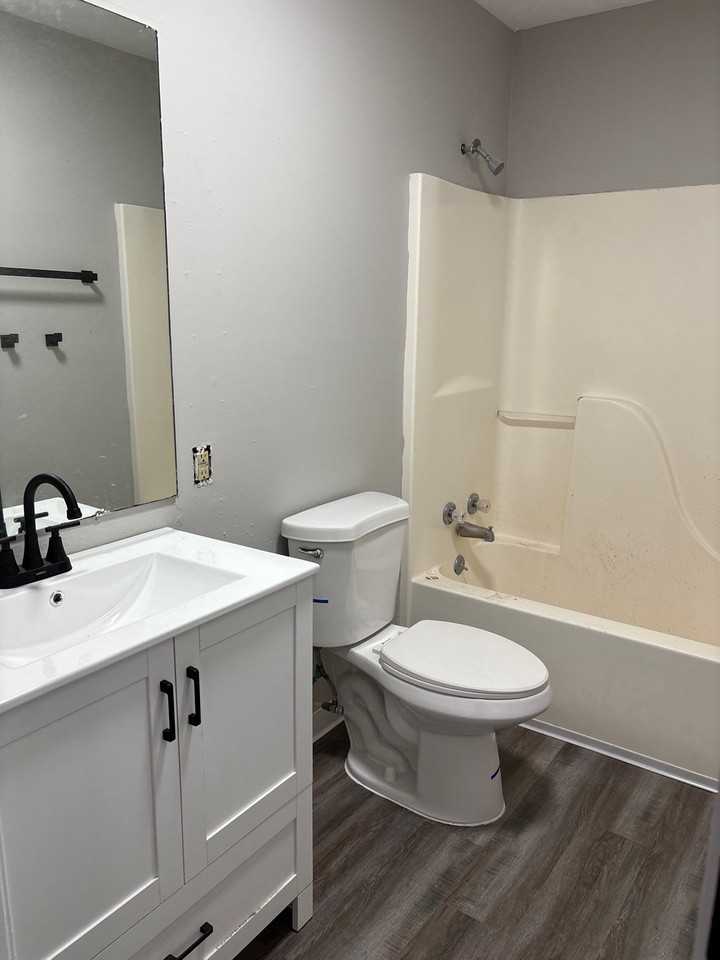 1286 Fairground Rd #1 - Photo 5 of 7