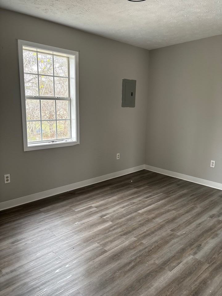 1286 Fairground Rd #1 - Photo 6 of 7