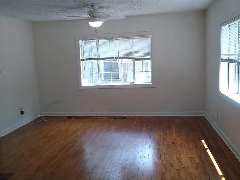 815 Buena Vista Dr #1 - Photo 3 of 16