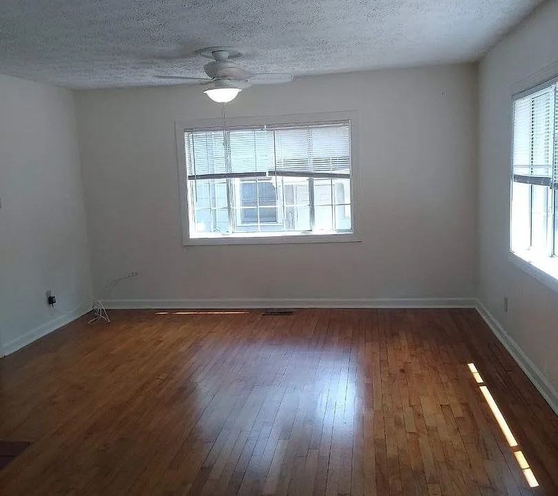 815 Buena Vista Dr #1 - Photo 5 of 16