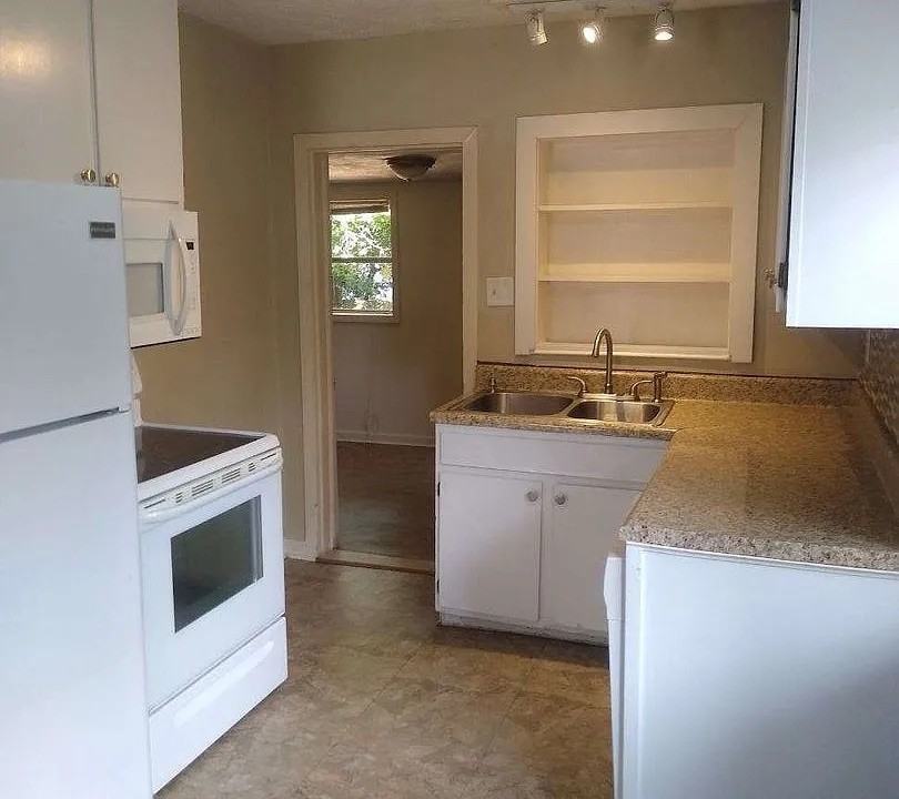 815 Buena Vista Dr #1 - Photo 7 of 16