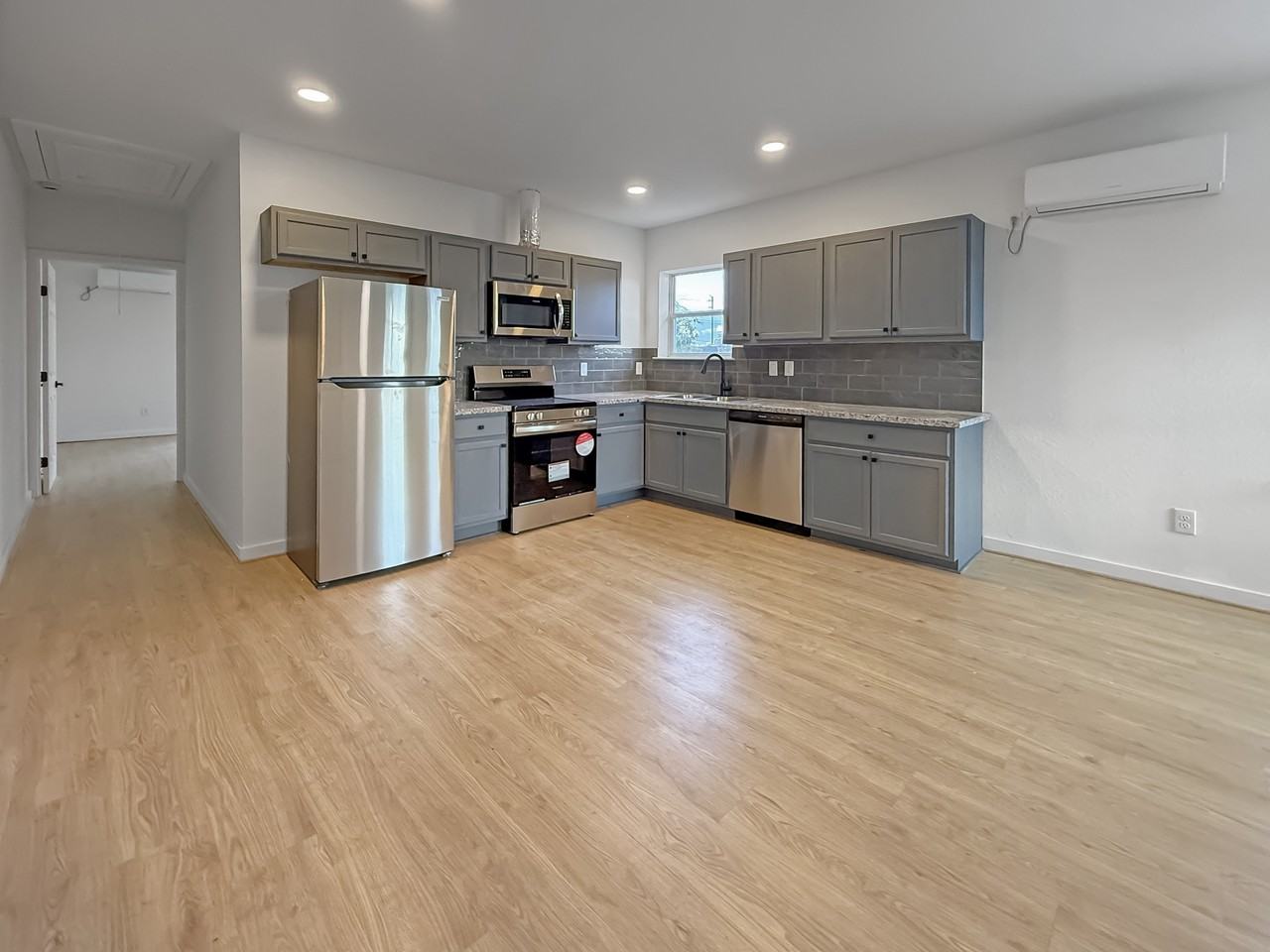 6707 Avenue F - 3 #3 - Photo 2 of 18