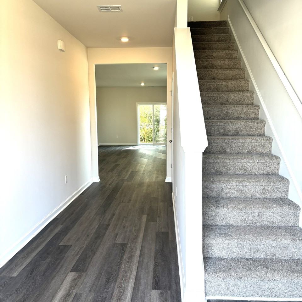 100 Kelsey Ct #1 - Photo 6 of 50