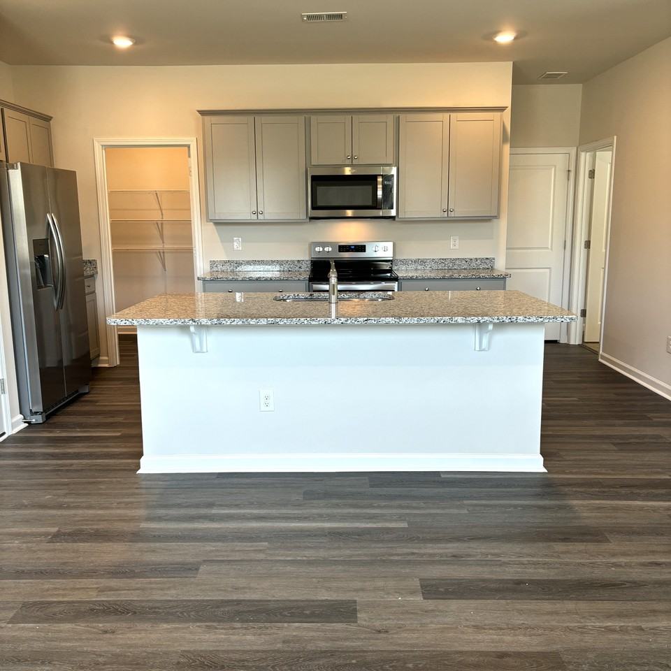 100 Kelsey Ct #1 - Photo 7 of 50