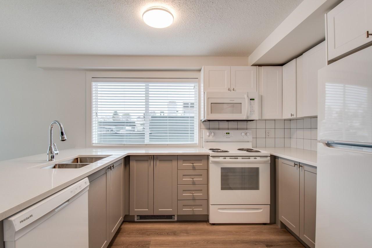 3904 32 St306 #306 - Photo 2 of 20