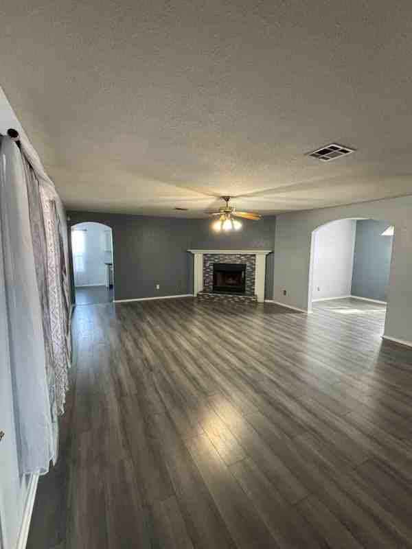 3501 Driftwood Dr #1 - Photo 2 of 8