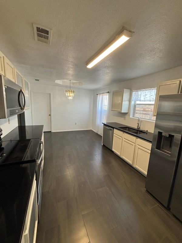 3501 Driftwood Dr #1 - Photo 4 of 8