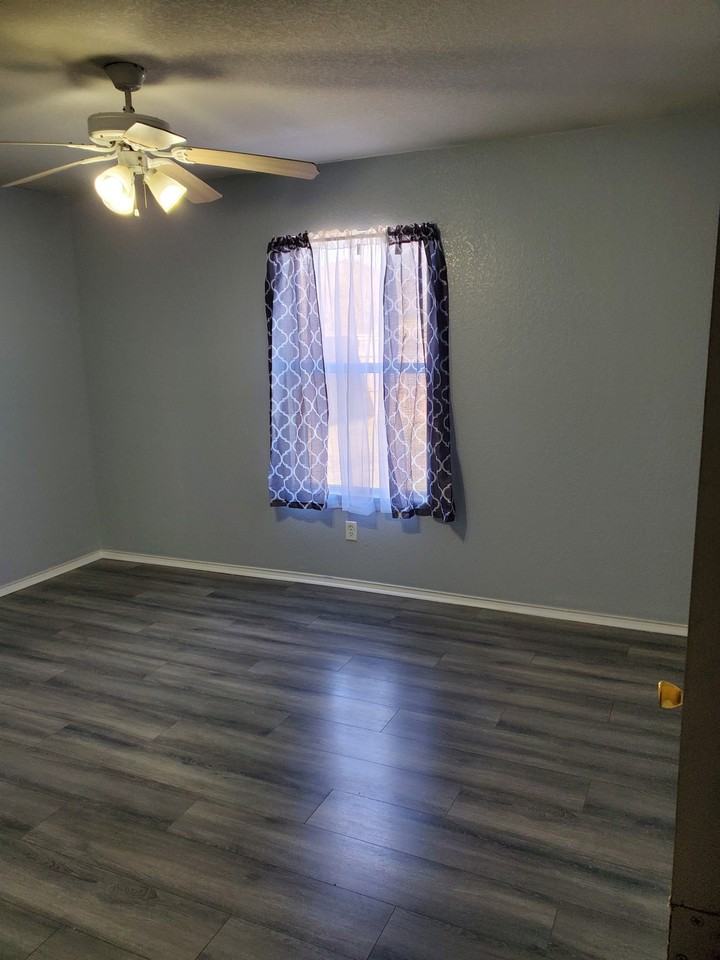 3501 Driftwood Dr #1 - Photo 7 of 8