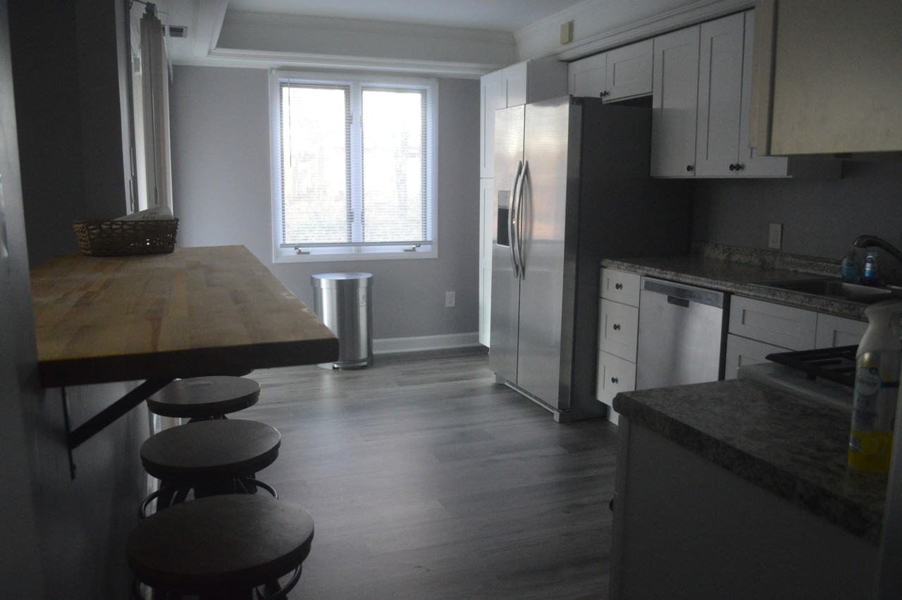 710 Knoxbury Drive #1 - Photo 7 of 17