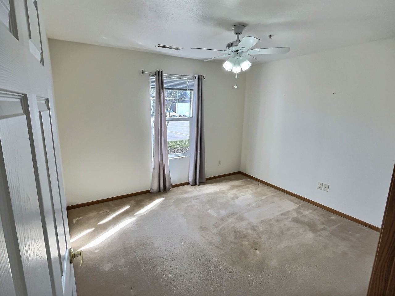 345 Gail Ave Ne #345 - Photo 4 of 14