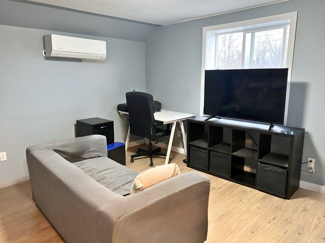 129 Colborne St Uppr - Photo 2 of 8