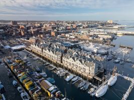 featured image of 606 Chandlers Wharf #1