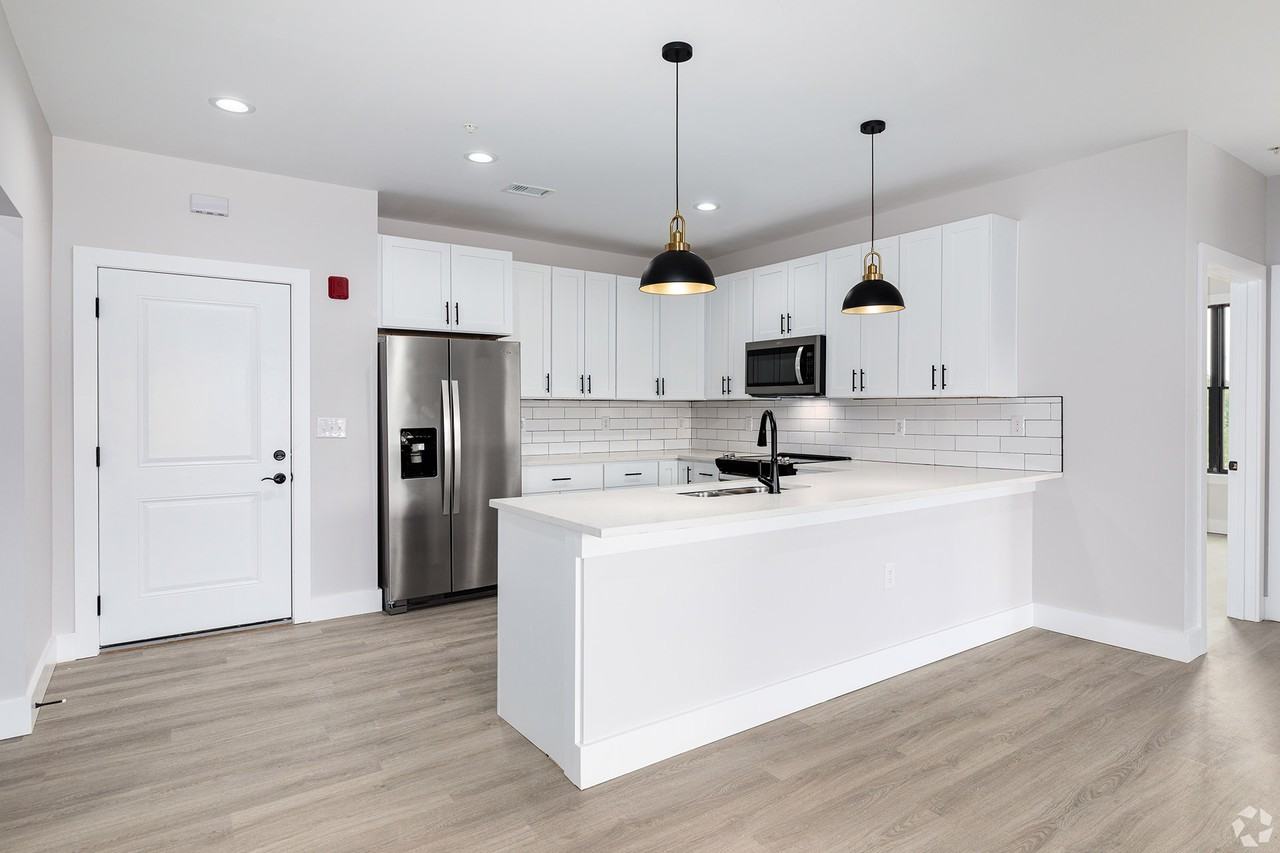 115 Town Center Pkwy #1001