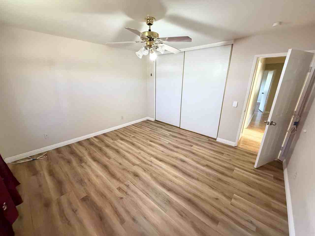 19530 Springport Dr - Photo 5 of 7