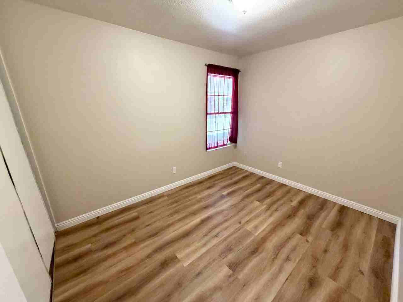 19530 Springport Dr - Photo 7 of 7