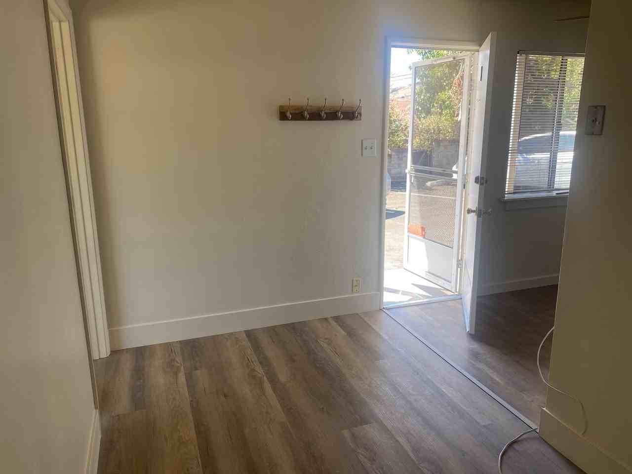 400 Ferrini Road - Photo 6 of 28