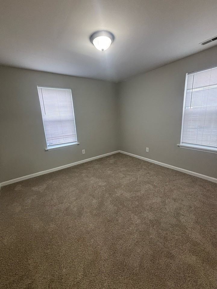 910 W Whitney Ave #1 - Photo 7 of 11