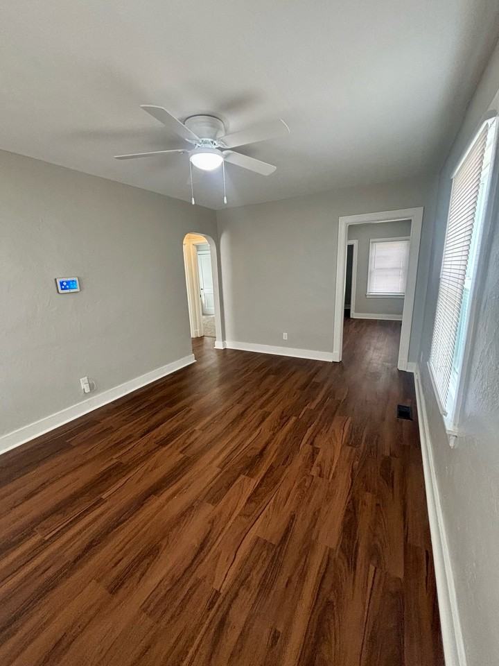 1547 Longfield Ave #1 - Photo 3 of 10